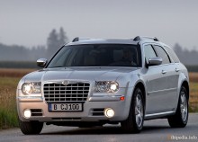 Itu. Karakteristik Chrysler 300c Touring sejak 2004