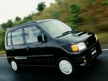 De där. Egenskaper för Daihatsu Flytta 1997 - 1999