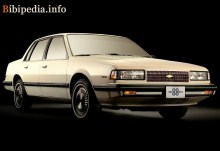 Aqueles. Chevrolet Celebrity CARACTERÍSTICAS 1987 - 1989