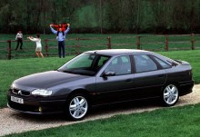 เหล่านั้น. ลักษณะ Renault Safrane 1992 - 1996