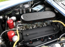 Azok. Jellemzők Ferrari 275 GTS 1965 - 1968-as