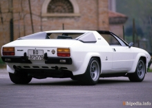 De där. Egenskaper av Lamborghini Silhouette P300 1976 - 1979