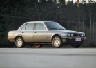BMW 3-as sorozat Sedan E30 1982 - 1992