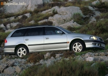 Toyota Avensis wagon 1997 - 2000
