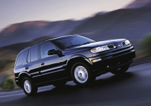 เหล่านั้น. ลักษณะของ Oldsmobile Bravada 2001 - 2004