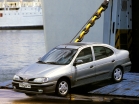 Renault Megane სედანი 1996 - 1999