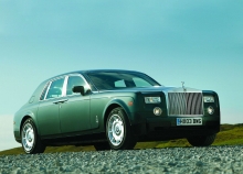 เหล่านั้น. ลักษณะของ Rolls Royce Phantom ตั้งแต่ปี 2003
