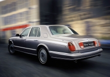 ისინი. მახასიათებლები Rolls Royce Silver Seraph 1998 - 2002