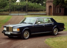 Acestea. Caracteristici Rolls Royce Silver Spirit III 1993 - 1998