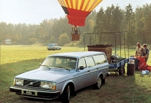 فولفو 245 1980 - 1982