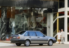 Волво 440 1988 - 1993