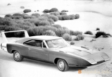 Ceux. Caractéristiques de Dodge Charger Daytona 1969 - 1970