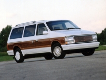 Chrysler ქალაქი და ქვეყანა 1987 - 1991