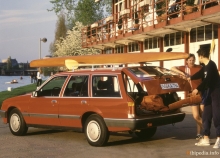 Opel Rekord คาราวาน 1982 - 1986