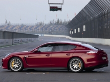 Porsche Panamera GTS ตั้งแต่ปี 2554