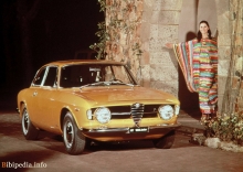 Alfa Romeo Giulia รถเก๋ง 1300 จีทีจูเนียร์ 1965-1972
