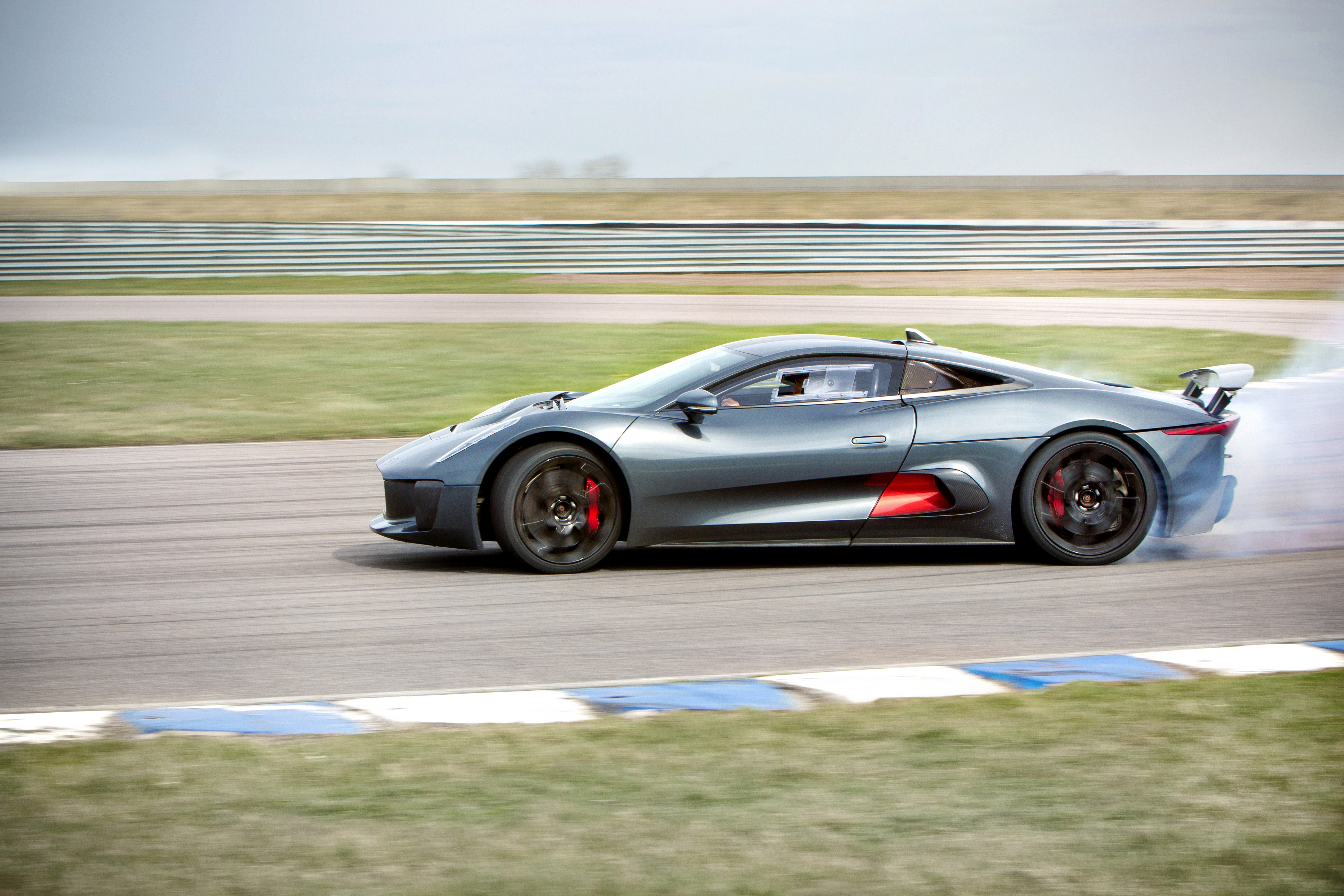 Jaguar c x75