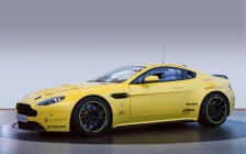 Carro de corrida Aston Martin V12 Vantage N24 2013 003