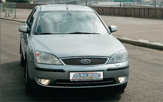 Ford Mondeo Limousine.