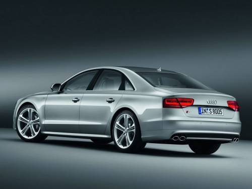 Audi S8 