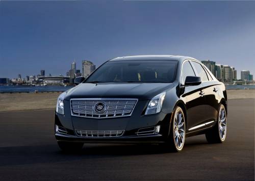 Cadillac_Xts_2013 вид спереди