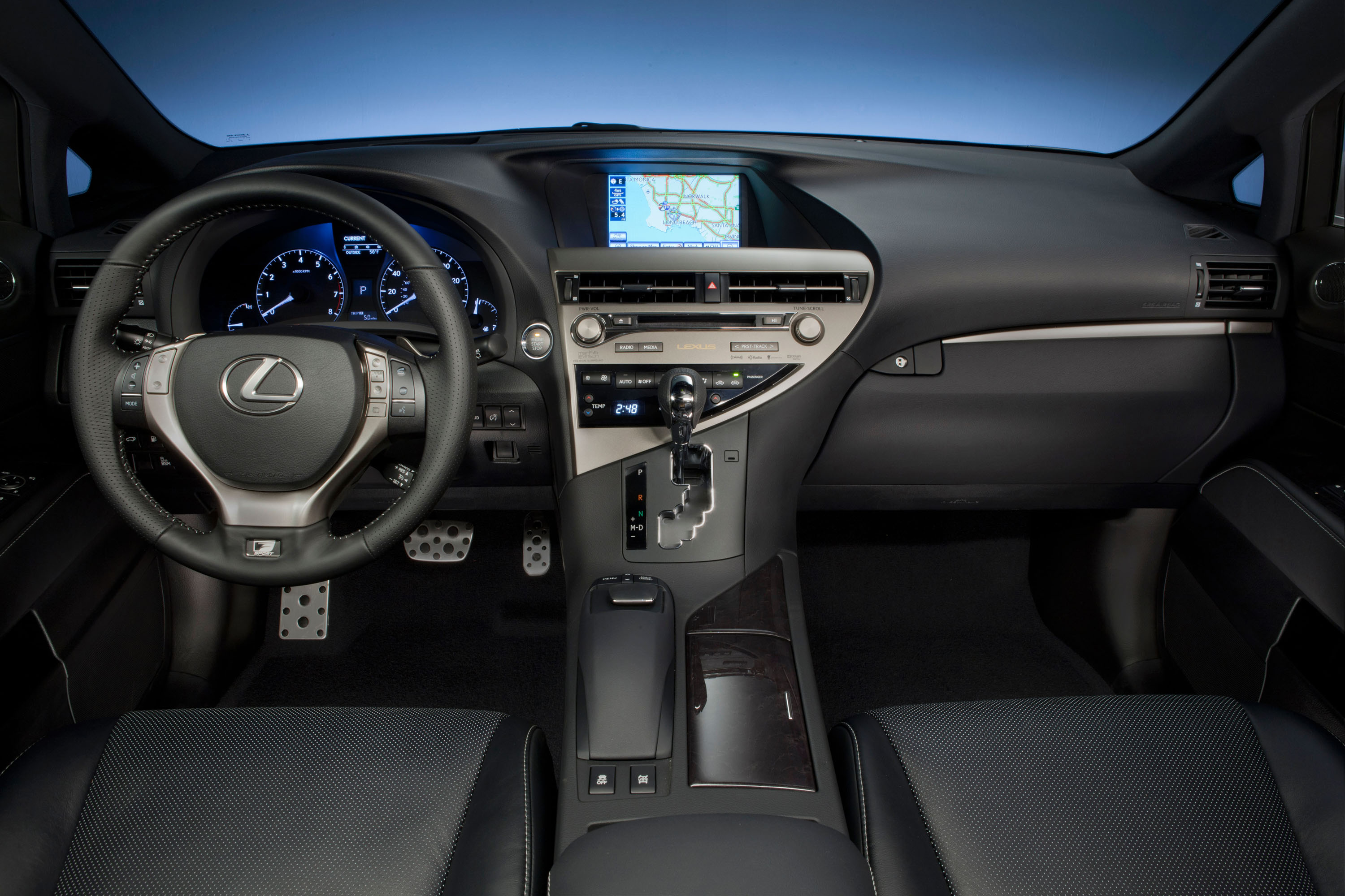 Lexus rx комплектации. Лексус РХ 350 салон. Lexus rx350 2015 Interior. Машина Lexus rx350 салон. Лексус РХ 350 2012 салон.