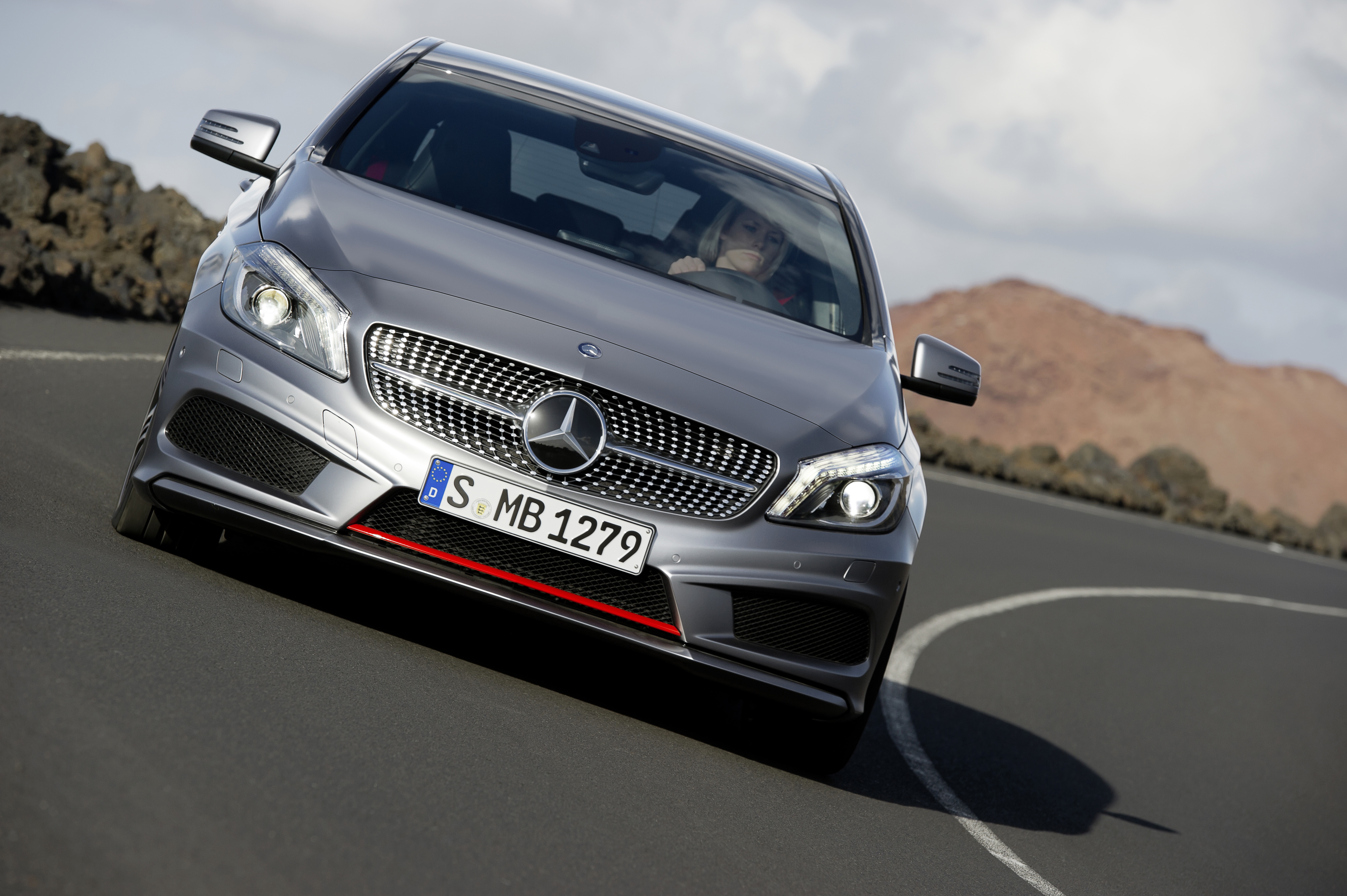 Автомобиль 180. Mercedes Benz 1. Mercedes 2. Mercedes Benz a class седан 2012. Mercedes Benz 6.