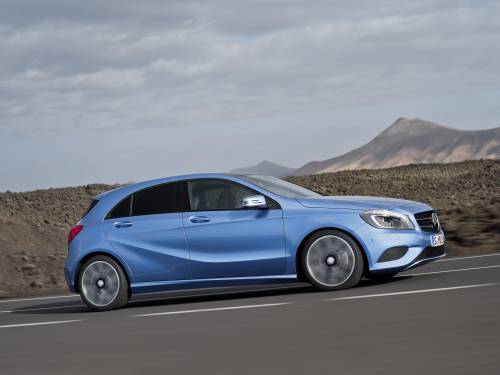 Mercedes-Benz A-Klasse 2012 сбоку