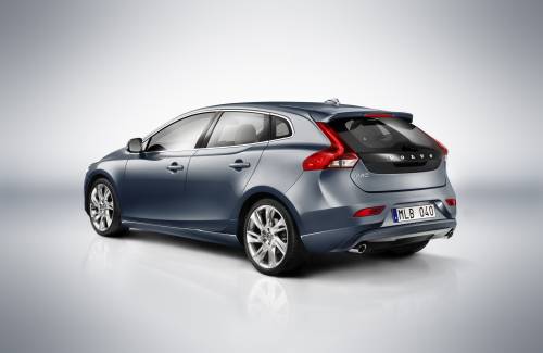 Volvo V40 вид сзади