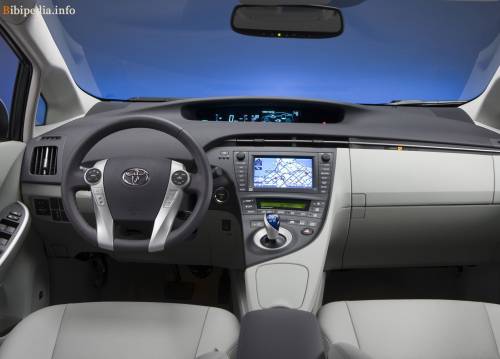 Электробой: Toyota Prius C 2013